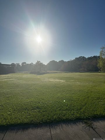 3439 Timber Grove Dr, Baton Rouge, LA 70816