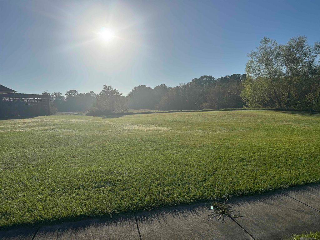 3439 Timber Grove Dr, Baton Rouge, LA 70816