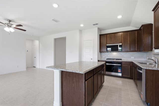 825 Birdie Drive, Little Elm, TX 75068