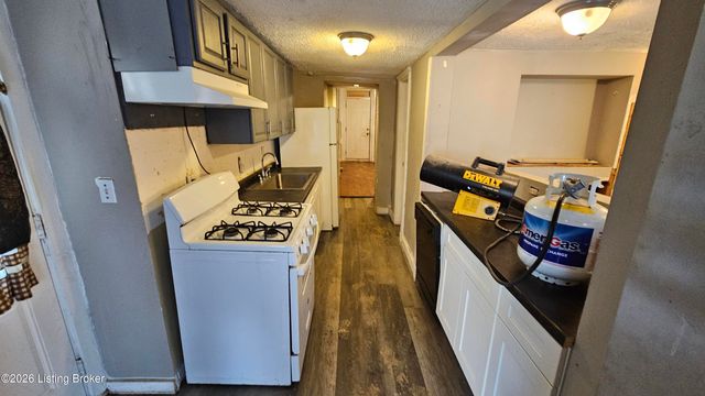 526 Dr W. J. Hodge St, Louisville, KY 40203