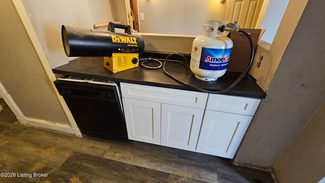 526 Dr W. J. Hodge St, Louisville, KY 40203