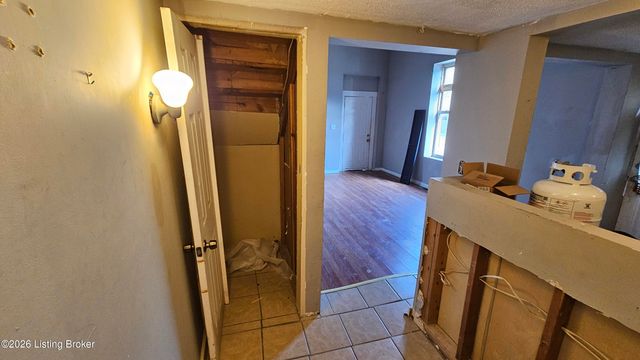 526 Dr W. J. Hodge St, Louisville, KY 40203