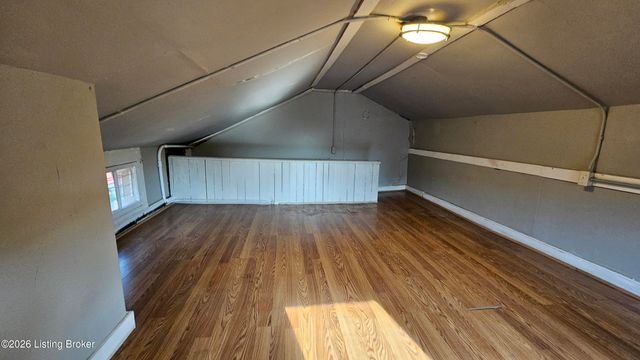 526 Dr W. J. Hodge St, Louisville, KY 40203