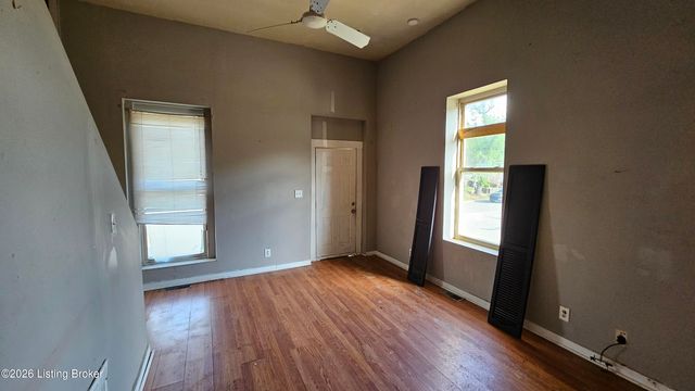 526 Dr W. J. Hodge St, Louisville, KY 40203