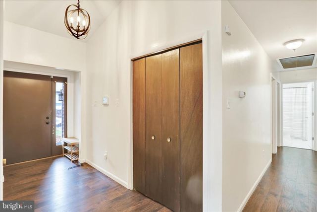 203 PEMBROKE DR, Shillington, PA 19607