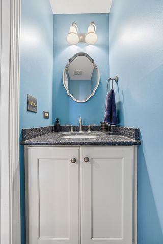260 Hillhurst Drive, Cary, IL 60013
