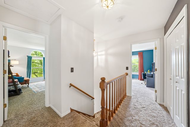 260 Hillhurst Drive, Cary, IL 60013
