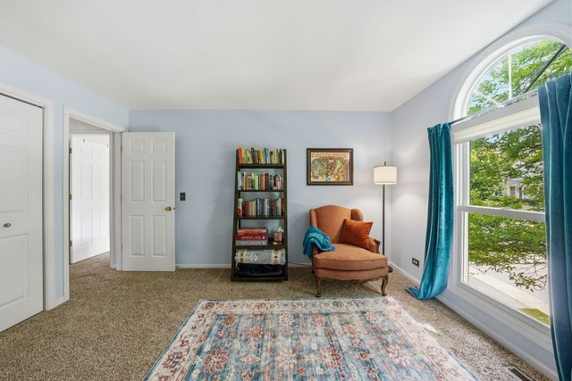 260 Hillhurst Drive, Cary, IL 60013