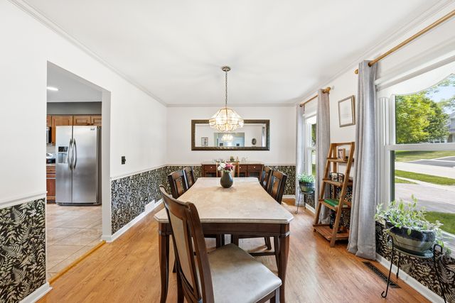 260 Hillhurst Drive, Cary, IL 60013