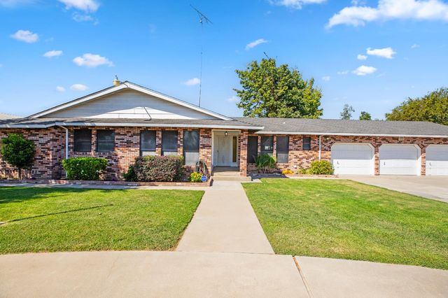 10680 Cleveland Ave, Oakdale, CA 95361