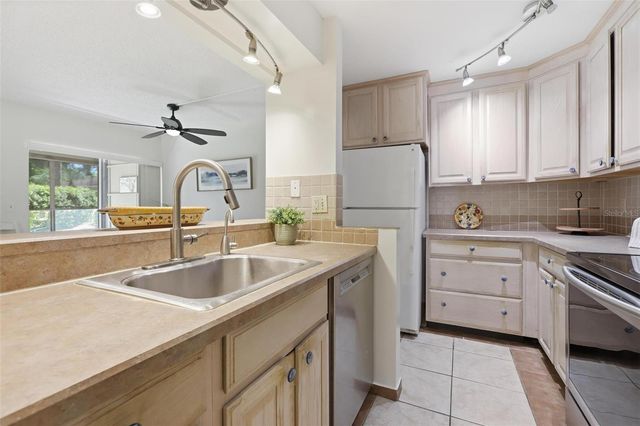 120 HIBISCUS WOODS COURT 6C, Deltona, FL 32725