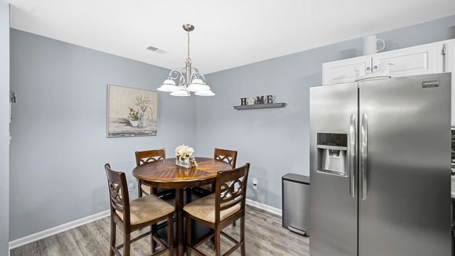 9320 Spring Creek Drive 6, Highland, IN 46322