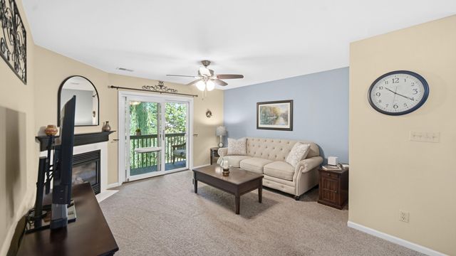 9320 Spring Creek Drive 6, Highland, IN 46322