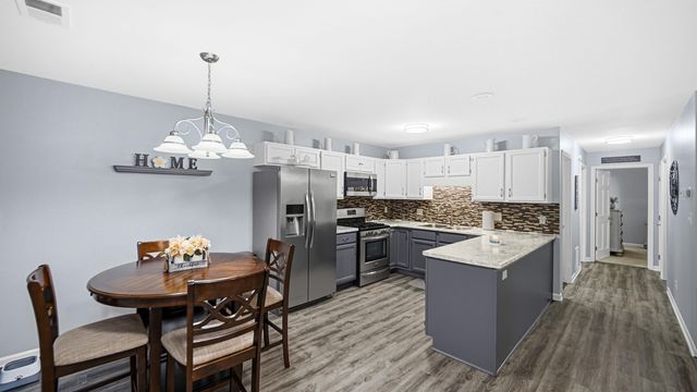 9320 Spring Creek Drive 6, Highland, IN 46322