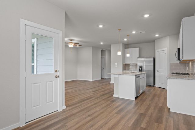 2494 N Heritage Drive, Dayton, TX 77535
