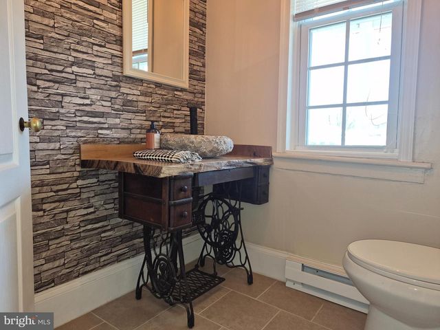 414 HIGH ST, New Windsor, MD 21776