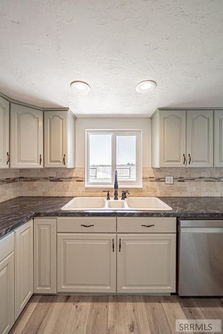 231 Meadowlark Drive, Shelley, ID 83274