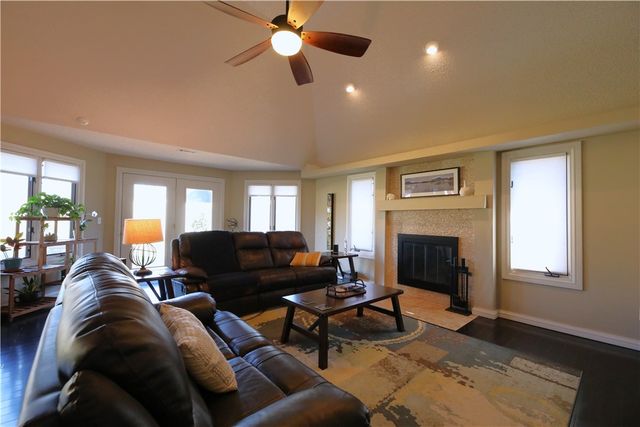 2421 NW Rita Way, Bentonville, AR 72712