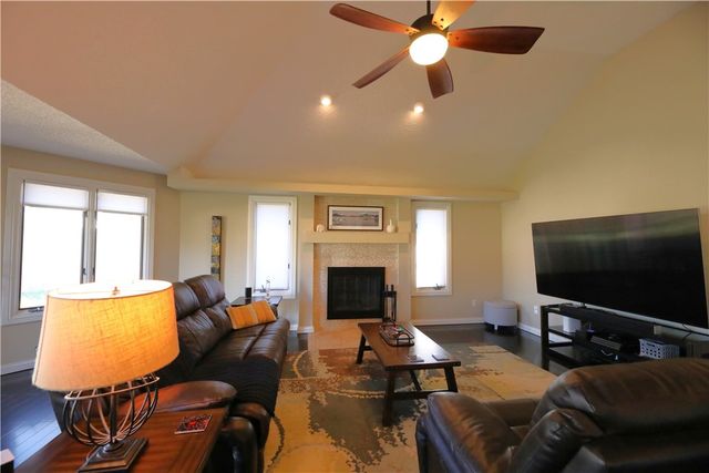 2421 NW Rita Way, Bentonville, AR 72712