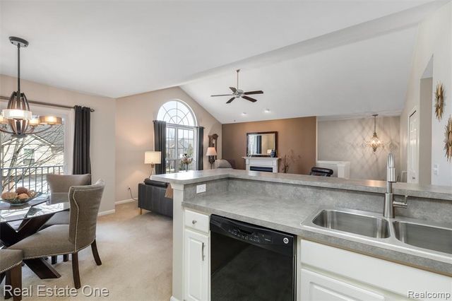 30200 Chesapeake Circle, Walled Lake, MI 48390