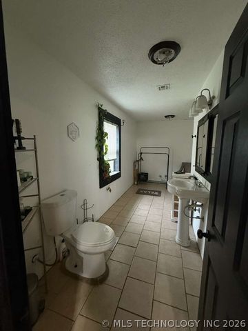 25936 NS 412 Road, Nowata, OK 74048