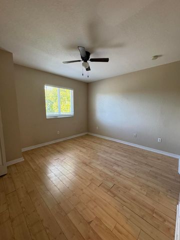 1992 ALAMANDA Way, Riviera Beach, FL 33404
