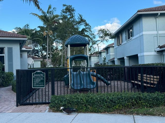 1992 ALAMANDA Way, Riviera Beach, FL 33404