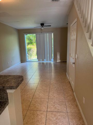 1992 ALAMANDA Way, Riviera Beach, FL 33404