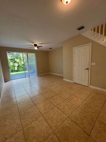 1992 ALAMANDA Way, Riviera Beach, FL 33404