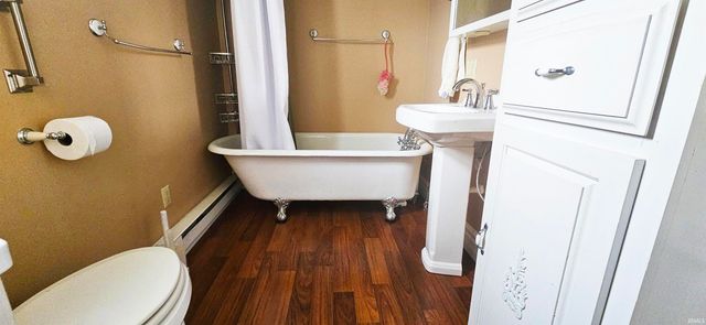 126 E 4th Street, Mount Carmel, IL 62863