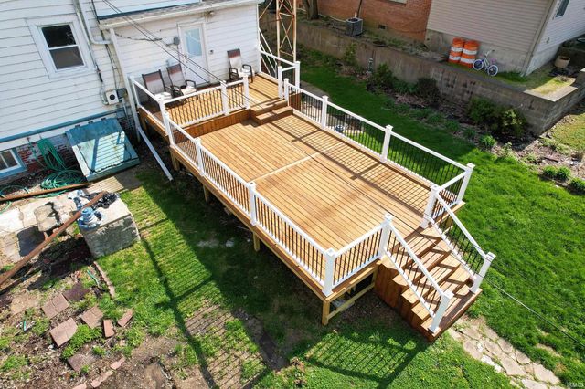 126 E 4th Street, Mount Carmel, IL 62863