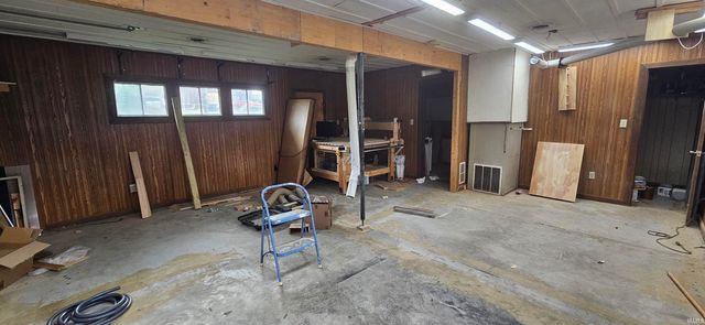 126 E 4th Street, Mount Carmel, IL 62863