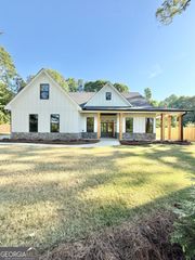682 Ferguson Place, Dallas, GA 30132