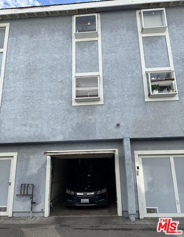 26926 Flo Lane 422, Santa Clarita, CA 91351