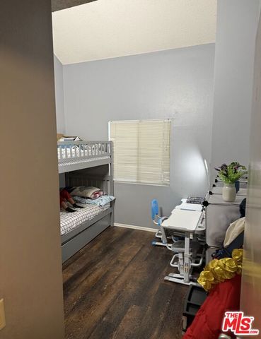 26926 Flo Lane 422, Santa Clarita, CA 91351