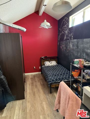 26926 Flo Lane 422, Santa Clarita, CA 91351