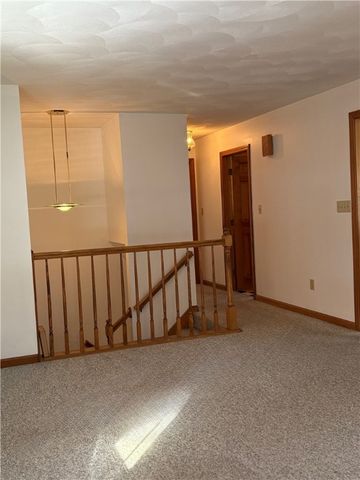 2 Valley Street, Lincoln, RI 02838