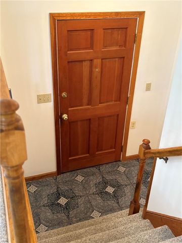 2 Valley Street, Lincoln, RI 02838