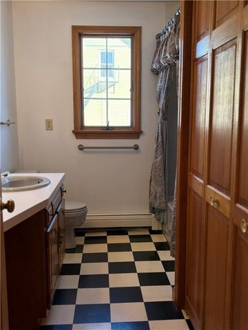 2 Valley Street, Lincoln, RI 02838