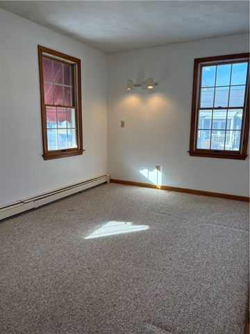 2 Valley Street, Lincoln, RI 02838