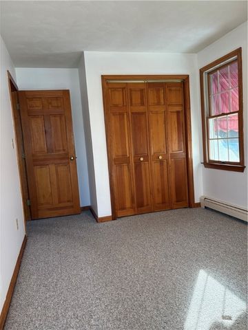 2 Valley Street, Lincoln, RI 02838