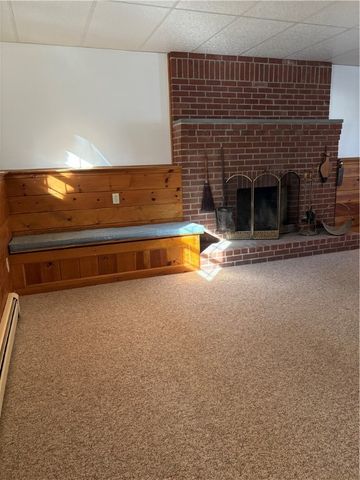 2 Valley Street, Lincoln, RI 02838