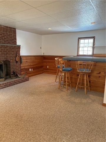 2 Valley Street, Lincoln, RI 02838
