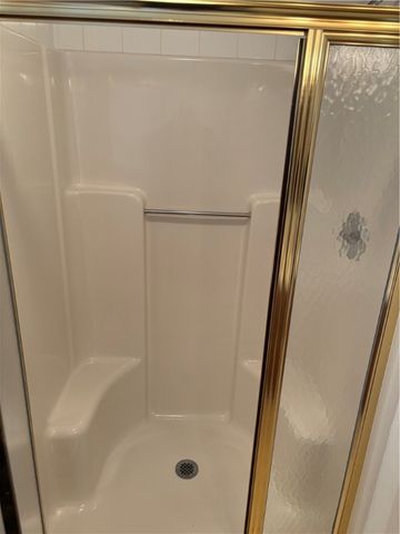 2 Valley Street, Lincoln, RI 02838