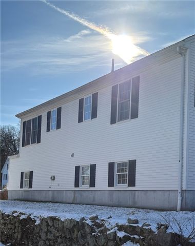 2 Valley Street, Lincoln, RI 02838