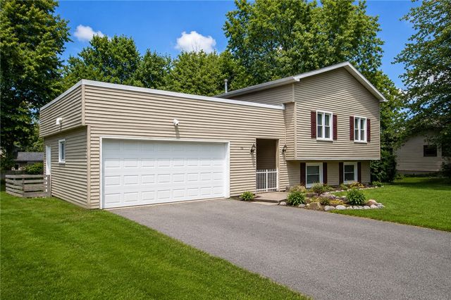 72 Cherry Creek Lane, Greece, NY 14626