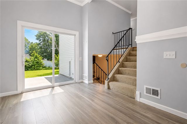 72 Cherry Creek Lane, Greece, NY 14626