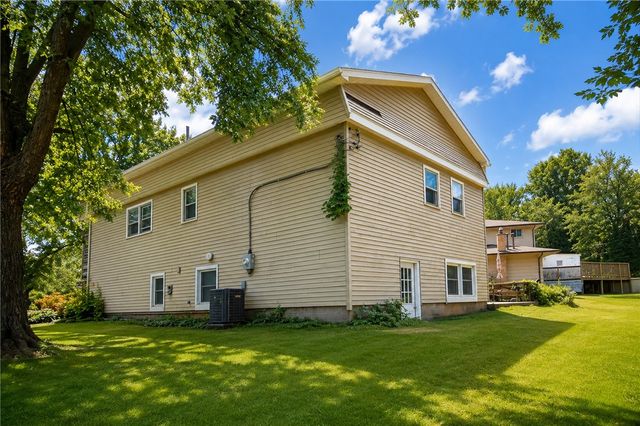 72 Cherry Creek Lane, Greece, NY 14626