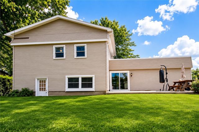 72 Cherry Creek Lane, Greece, NY 14626