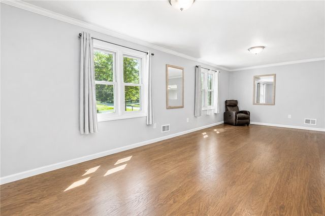 72 Cherry Creek Lane, Greece, NY 14626